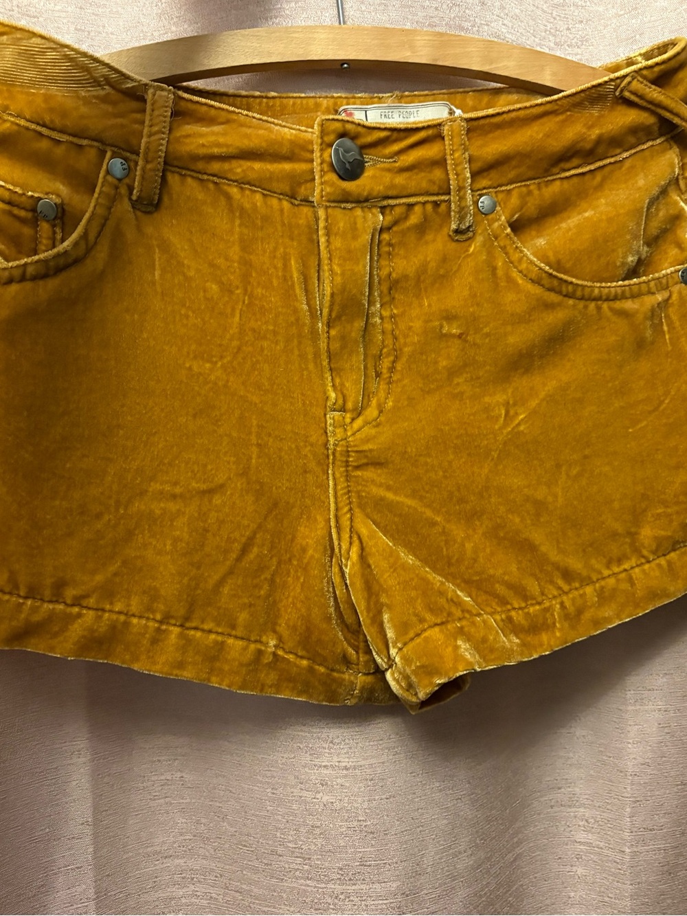 Free People velour mustard yellow shorts 🩳